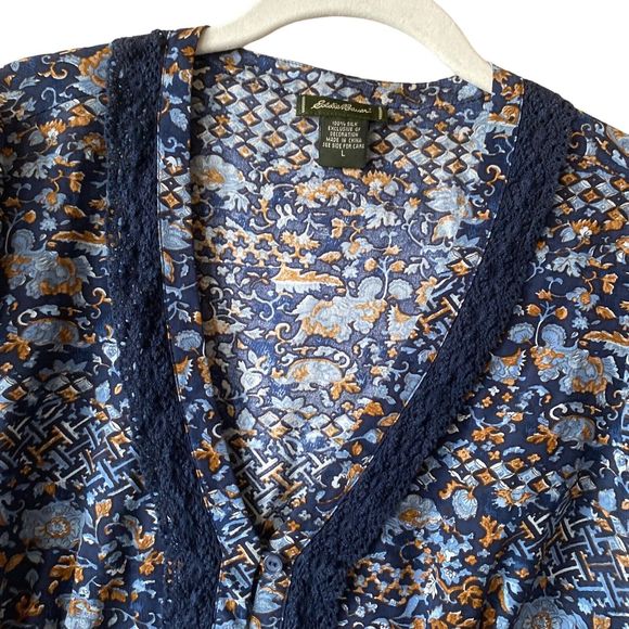 Eddie Bauer Women’s 100% Silk Cap Sleeved V Neck Blouse Size Large - Picture 2 of 11